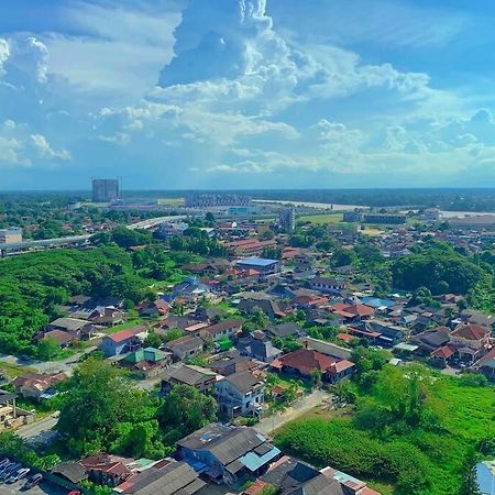 Netflix 2 Bedroom Troika Kota Bharu Homestay 1812 Εξωτερικό φωτογραφία