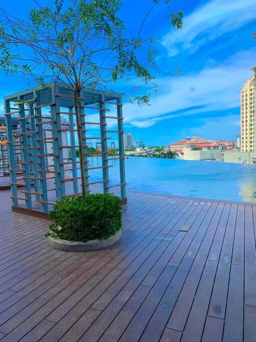 Netflix 2 Bedroom Troika Kota Bharu Homestay 1812 Εξωτερικό φωτογραφία