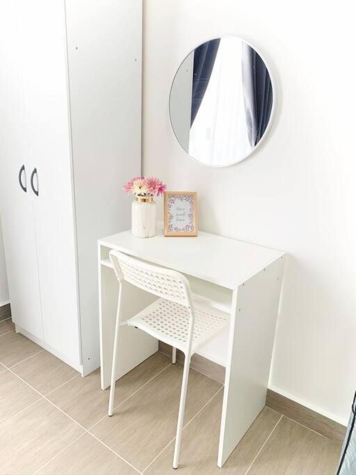Netflix 2 Bedroom Troika Kota Bharu Homestay 1812 Εξωτερικό φωτογραφία