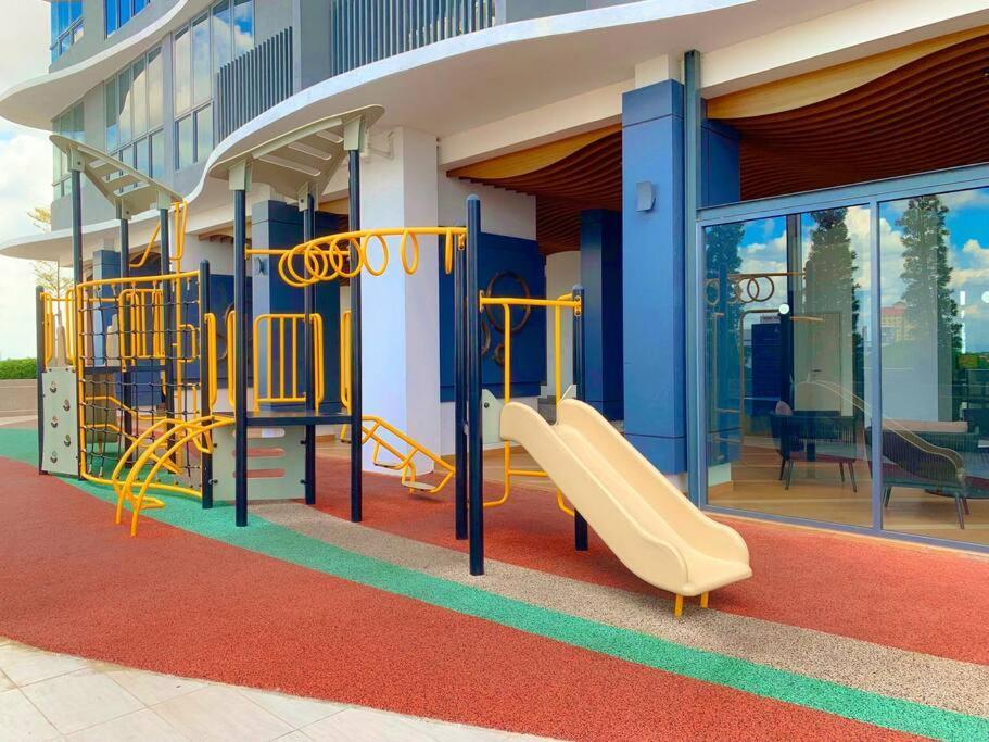 Netflix 2 Bedroom Troika Kota Bharu Homestay 1812 Εξωτερικό φωτογραφία
